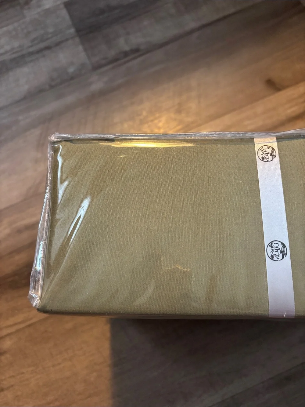 6-Piece King Bedsheet Set in Olive Green